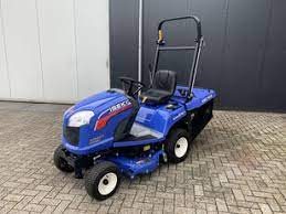 xe cắt cỏ Iseki SXG 216