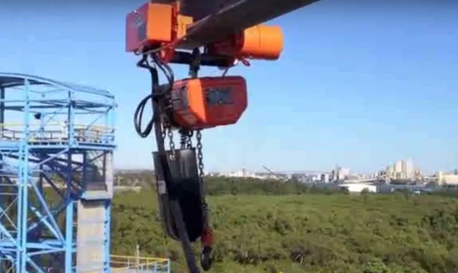 Ứng dụng thực tế pa lăng xích điện hitachi 1 tấn